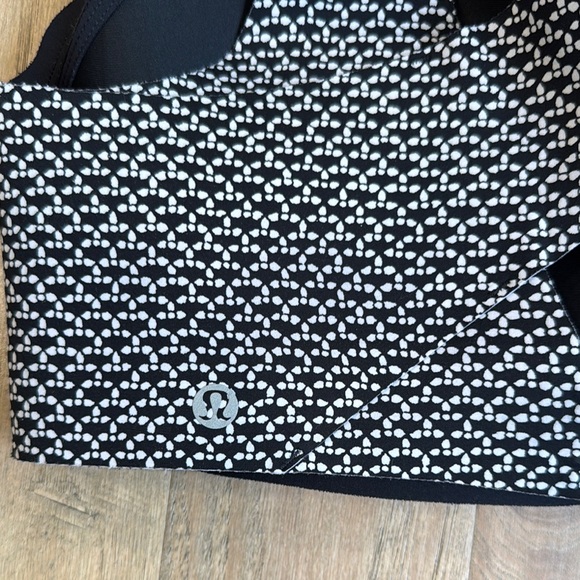 Lululemon Enlite Bra Monochromic Black Size 38DD - Picture 8 of 12